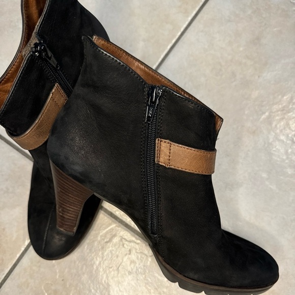 Women’s Paul Green heeled booties black suede size 5.5 - Picture 2 of 10